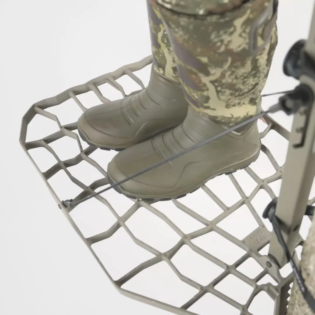 ECHO HANG-ON TREESTAND