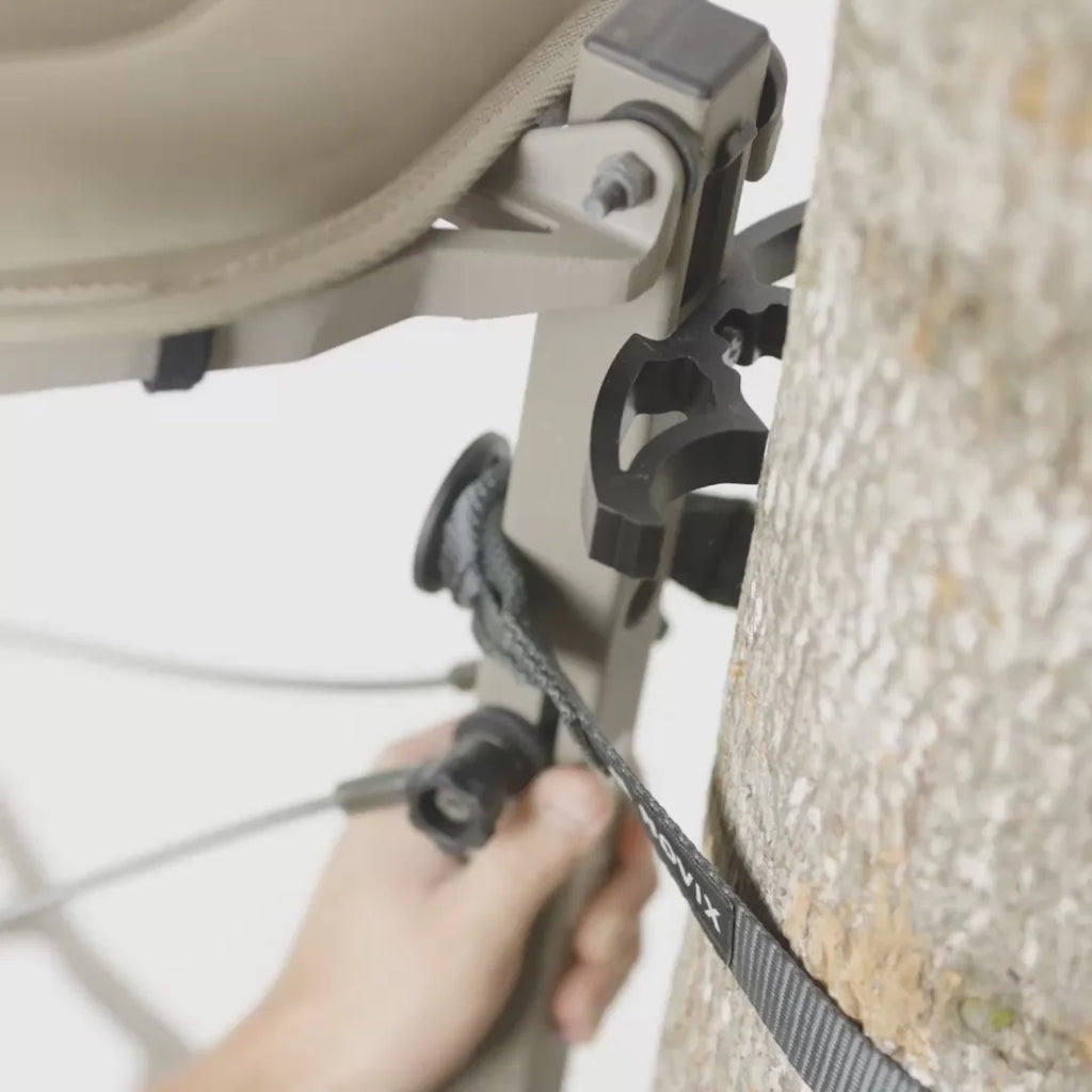 HELO HANG-ON TREESTAND