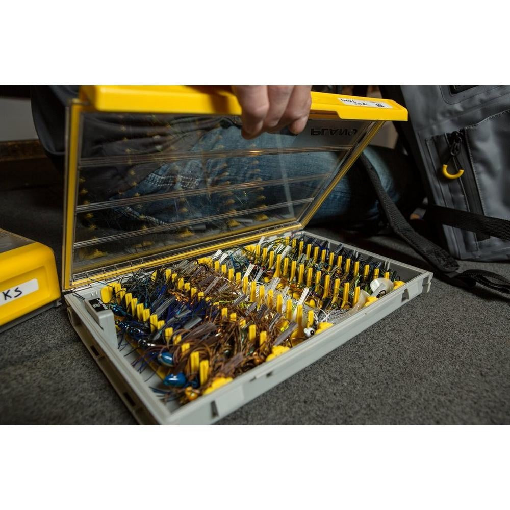 EDGE™ 3700™ JIG/BLADED JIG BOX